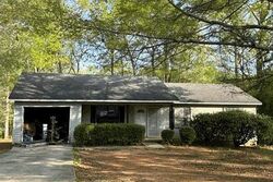  Acorn Dr