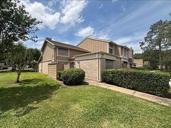  Woodland Park Dr #11