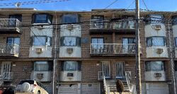  E 72nd St #13