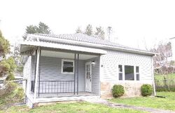 Montana St, Mount Hope - WV