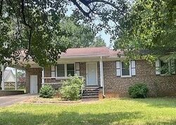  Crestview Dr
