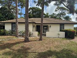  Pine Villa Dr