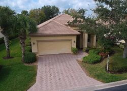 Bramble Cove Dr