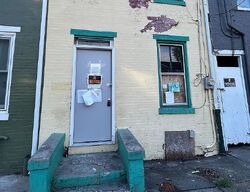 Woodward St