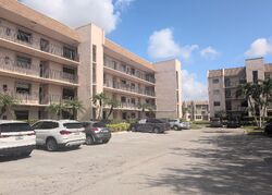 Sunrise Lakes Bouleva