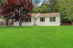  Wading River Hollow R