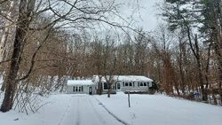 Pace Rd, Bennington - VT