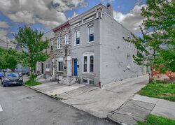  E Madison St