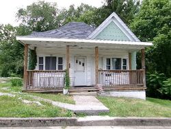 N Heber St