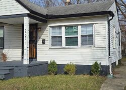 Mackay St