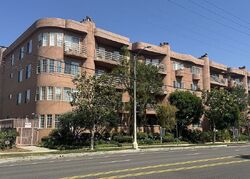  Cahuenga Blvd Unit 10