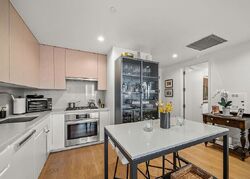  Francisco St Apt 1715