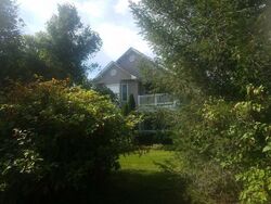  Hallock Ave