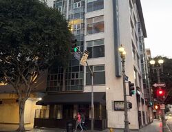  W 6th St Apt 216