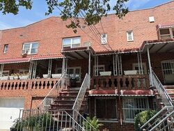  E 92nd St