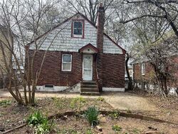  Hunnewell Ave