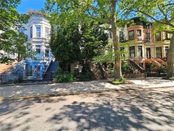  Hawthorne St