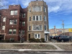  E 74th Pl