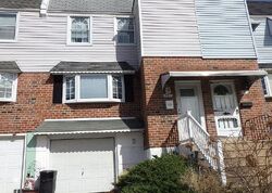  Deerpath Ln