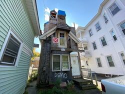  Rowe St