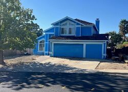  Deerfield Dr