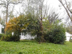  N 44th St