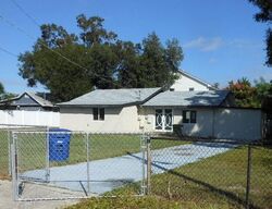  W Comanche Ave