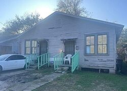  Topeka St