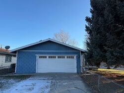 Meadow View Dr