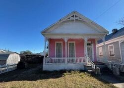  N Pine St