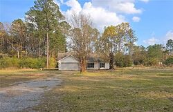  B Coleman Rd