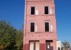  W Diamond St