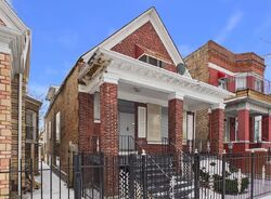  S Marshfield Ave