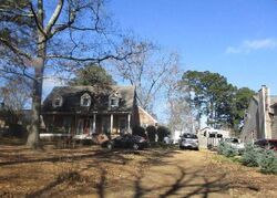  Longwood Dr