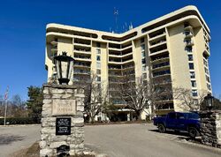  Brookmont Ter Apt 208
