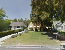  E Calaveras St