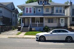  N Maple Ave