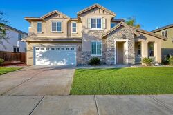  Desert Willow St