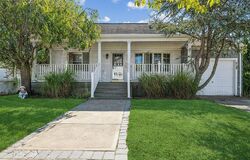  W Granada Avenue