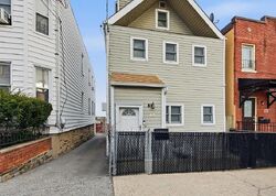  Alder Street