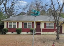 Shelton St