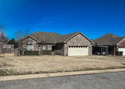  Reveille Cir