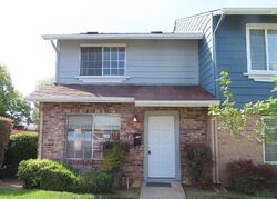  Oak Villa Cir
