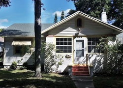  15th Ave S