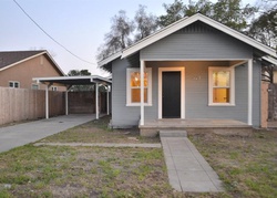  E Tulare Ave
