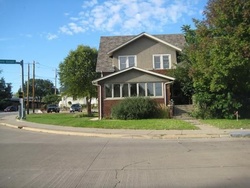  11th St