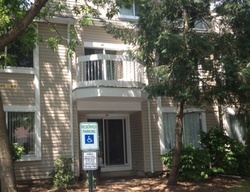  Farnham Sq