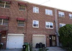  216th St