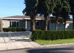  Las Vecinas Dr