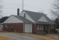  Lindsay St